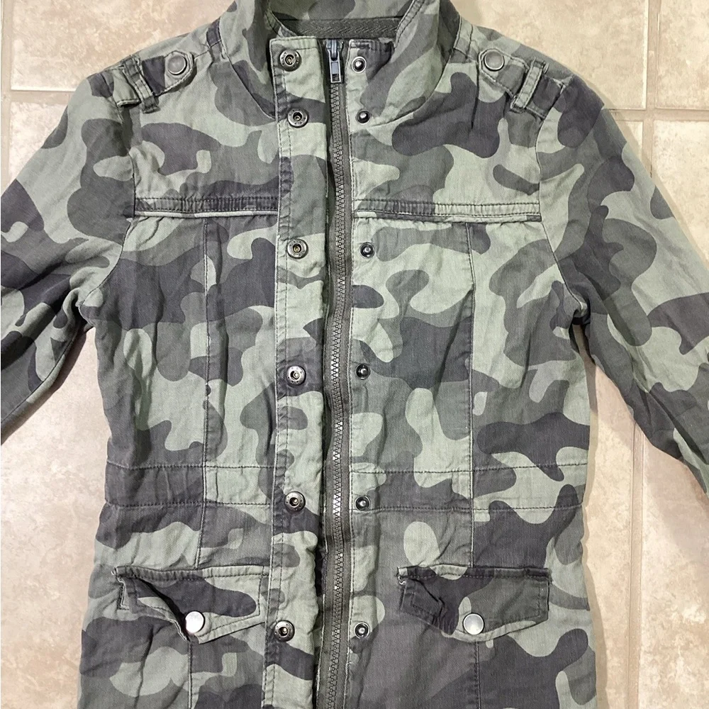 White Fawn Green Camo Lightweight Zippered Utility Jacket G…